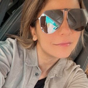 Meet your Posher, Julia k